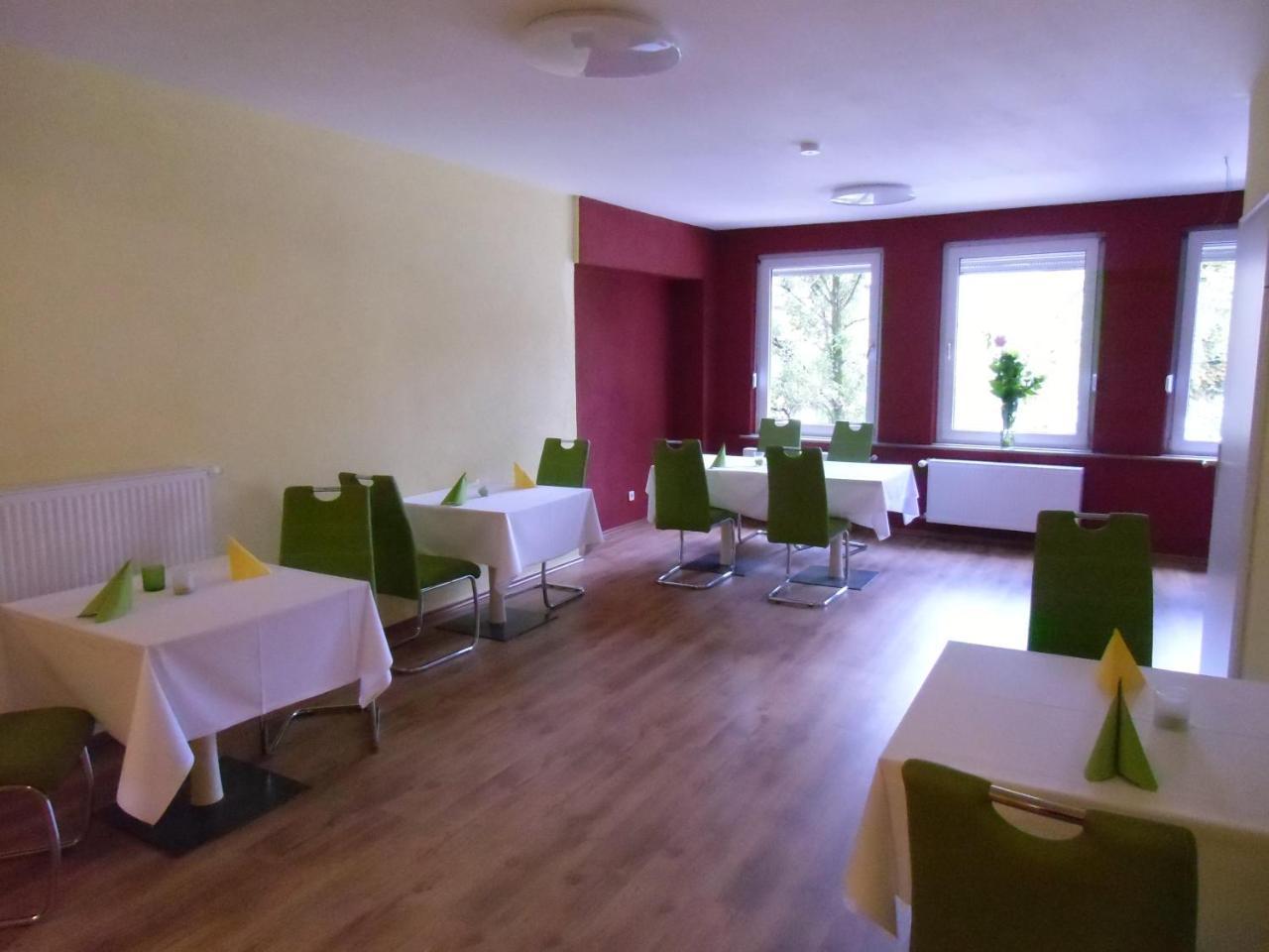 Ricks City Hotel Treviri Esterno foto